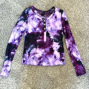 Never worn Target Art class long sleeve Henley style shirt… M (7/8)